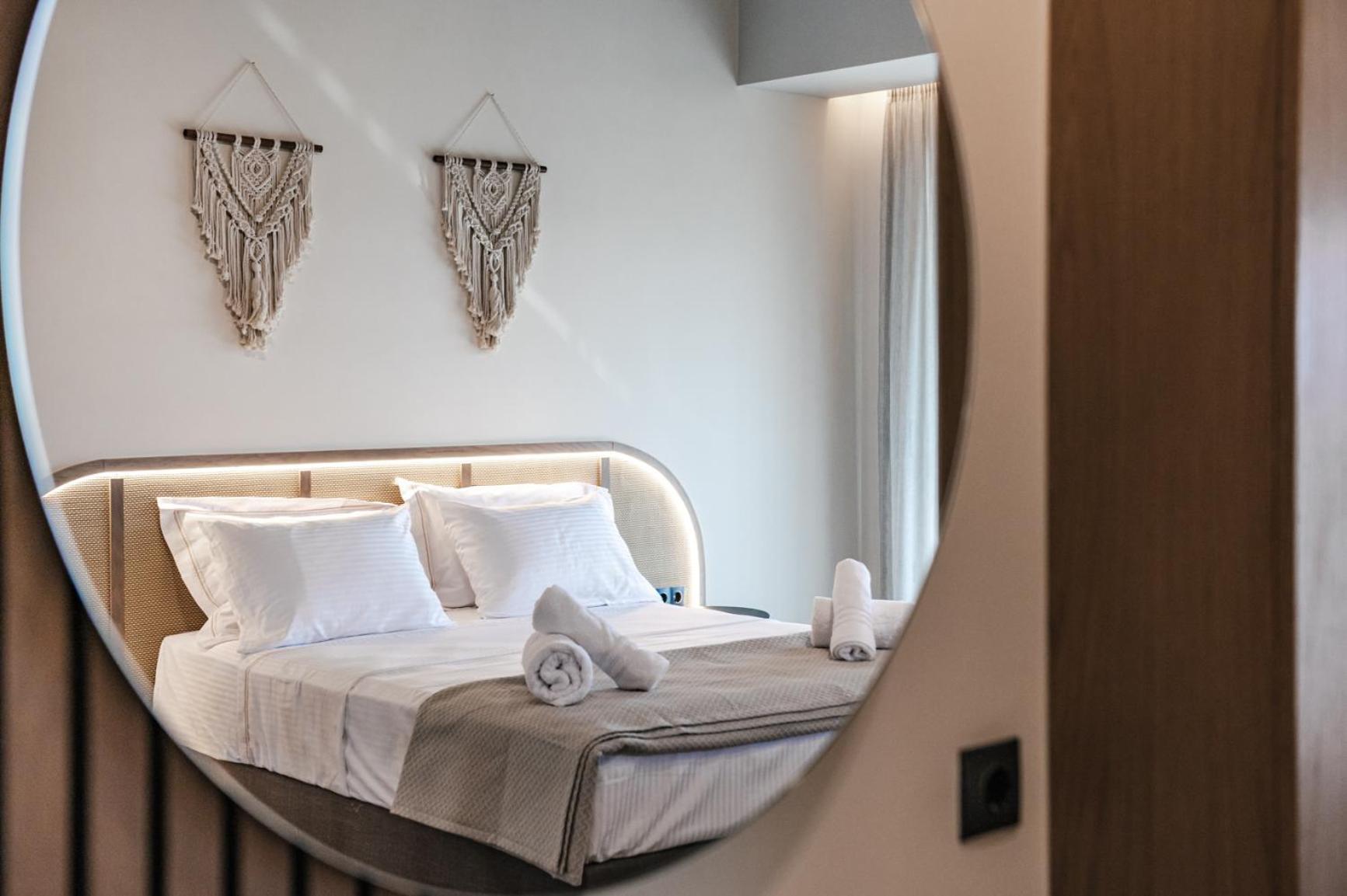 Terra Helios Suites & Studios Kyparissia Room photo