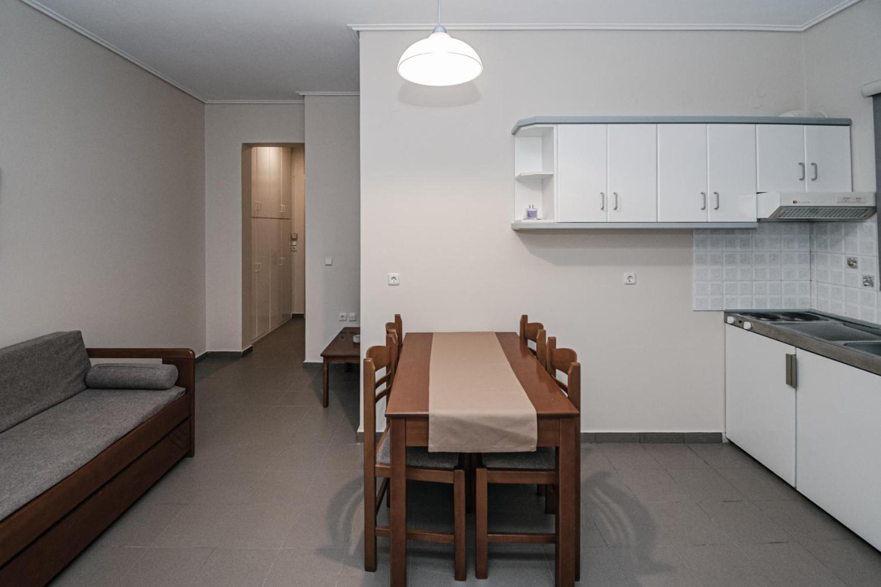 Terra Helios Suites & Studios Kyparissia Room photo