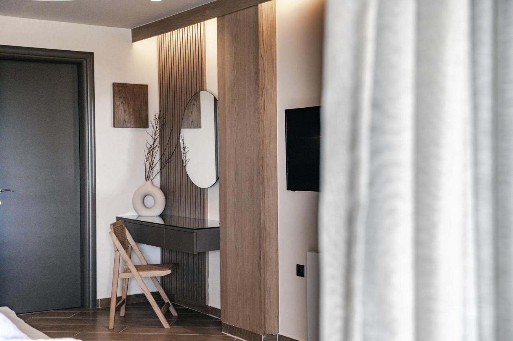 Terra Helios Suites & Studios Kyparissia Room photo
